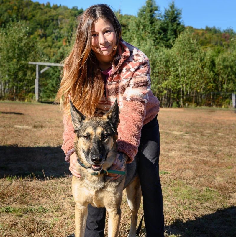 Photo de Natacha Guilbault, zoothérapeute au Québec
